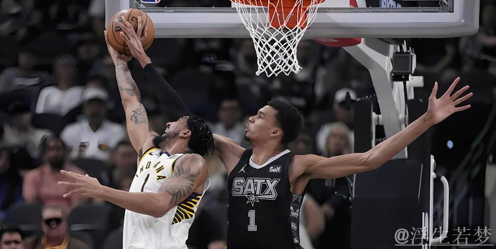 文班亚马重返赛场，马刺险胜雷霆挺进NBA杯决赛